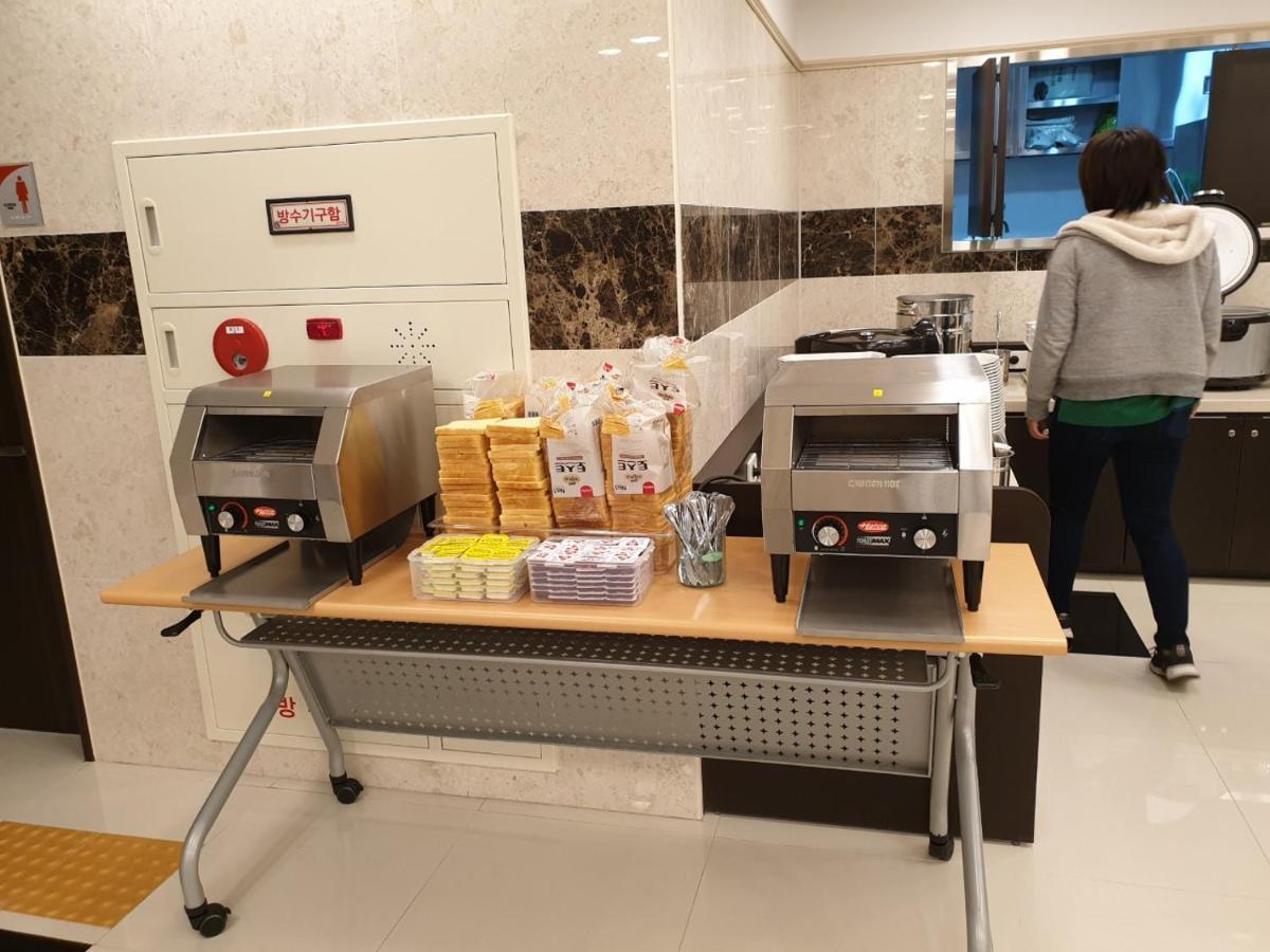 Toyoko Inn Seoul Yeongdeungpo Kültér fotó